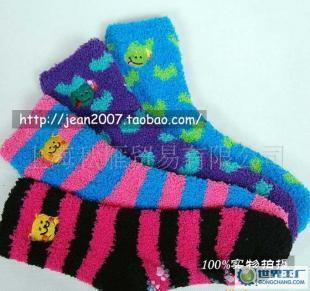 外貿原單女式絲絨全棉加厚中筒地板襪 糖果多色，實用與美觀兼備